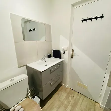 Cozy F2 Le Petit Nicolas Apartment